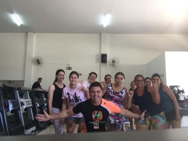 Logo Ever Fitness Academia